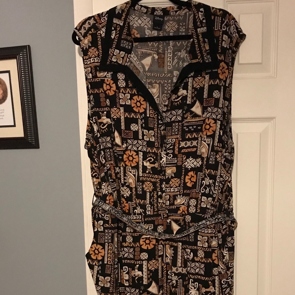 Torrid. Moana print sleeveless romper. 4X.
